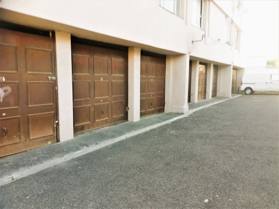 2 Bedroom Property for Sale in Avondale Western Cape